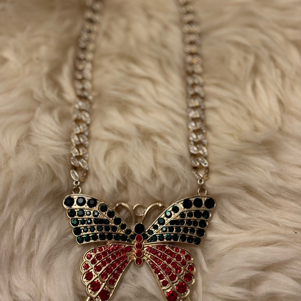 Butterfly Necklace - Picture 2 of 4